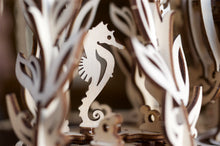 Lade das Bild in den Galerie-Viewer, AQUARIUM