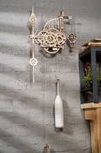 Lade das Bild in den Galerie-Viewer, AERO UHR "Wanduhr mit Pendel"