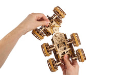 Lade das Bild in den Galerie-Viewer, Bemannter Mars-Rover