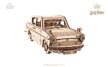 Lade das Bild in den Galerie-Viewer, Fliegender Ford Anglia™ | Harry Potter