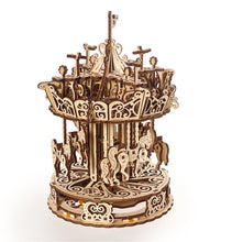 Lade das Bild in den Galerie-Viewer, KARUSSELL