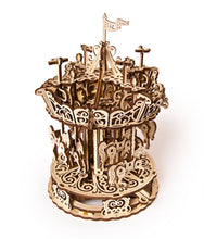 Lade das Bild in den Galerie-Viewer, KARUSSELL