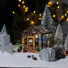 Lade das Bild in den Galerie-Viewer, Robotime Puppenhaus DIY Gewächshaus (Cathy’s Flower)