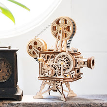 Lade das Bild in den Galerie-Viewer, ROKR 3D-Holz-Puzzle Filmprojektor 'Vitascope' Modellbausatz