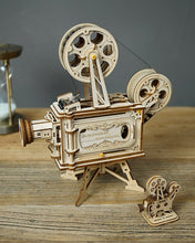 Lade das Bild in den Galerie-Viewer, ROKR 3D-Holz-Puzzle Filmprojektor 'Vitascope' Modellbausatz
